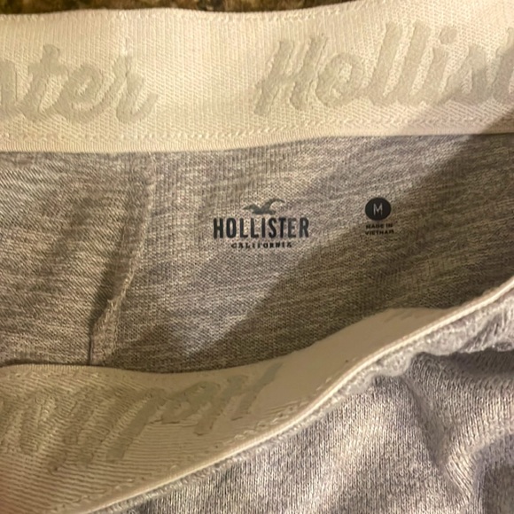 Hollister sweats - Picture 2 of 2